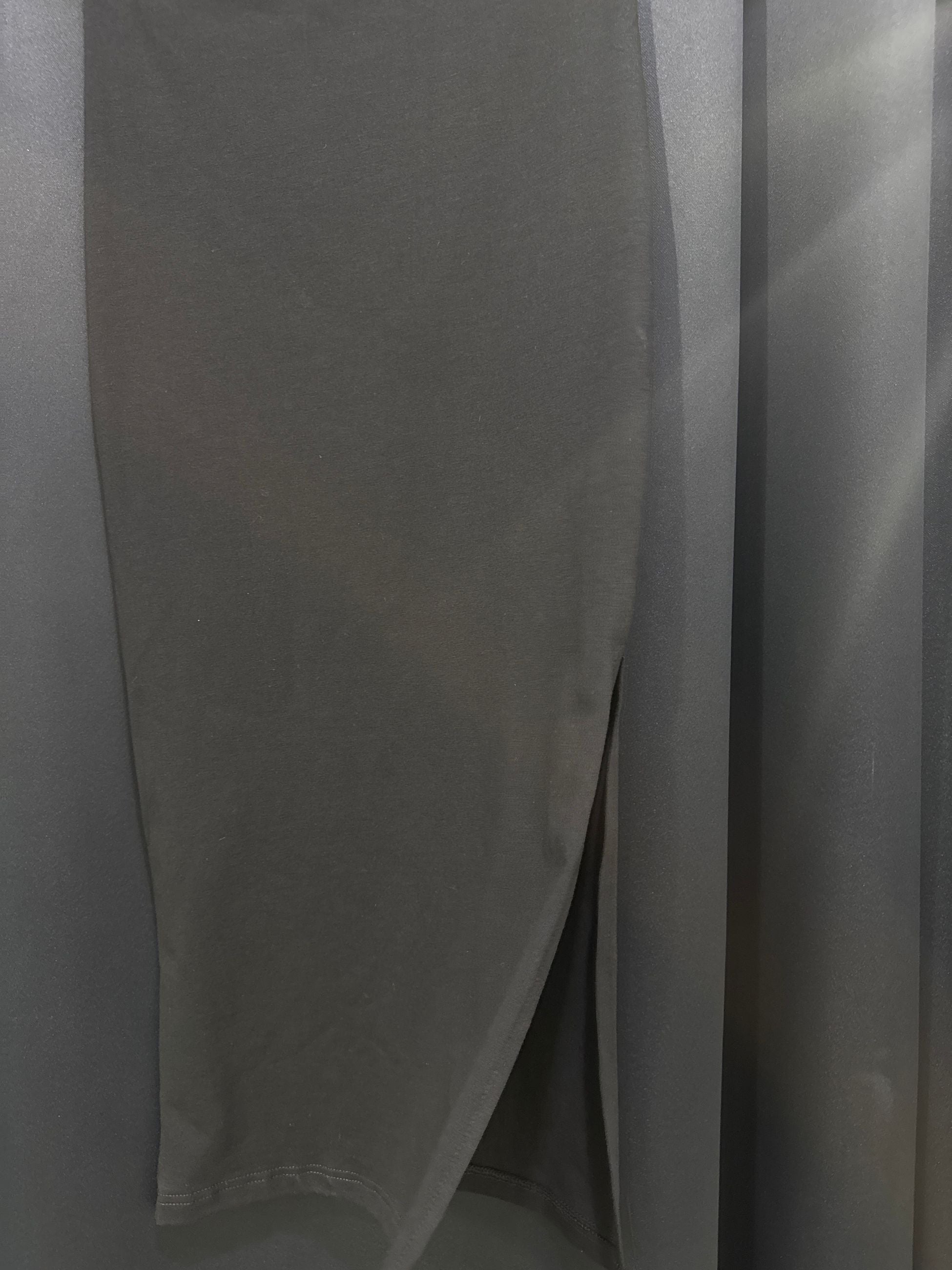 0670 - ABBIGLIAMENTO - SHOP ART